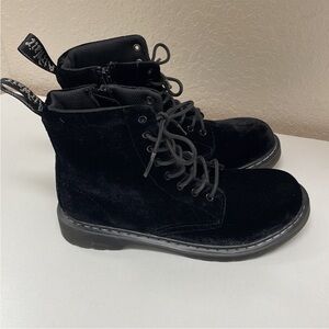 Doc Martens Junior 1460 Black Velvet‎ Boot size 13